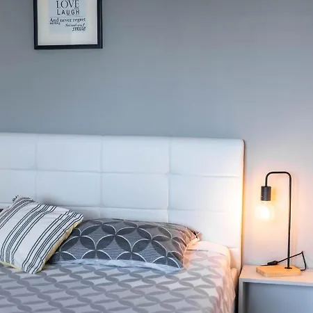 Lägenhet New Cosy With Private Parking Opatija