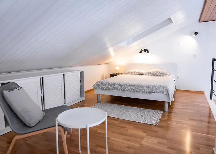 New Cosy With Private Parking Apartment Opatija