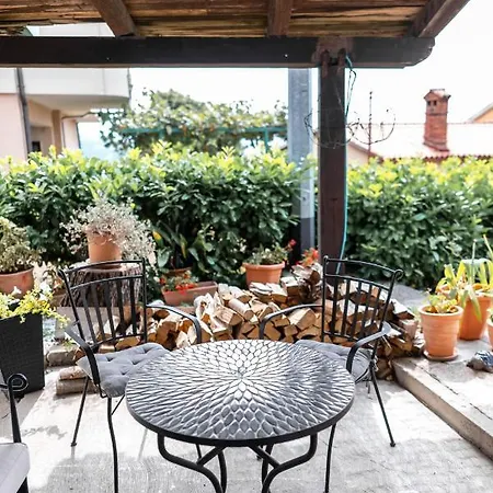 New Cosy With Private Parking Apartment Opatija