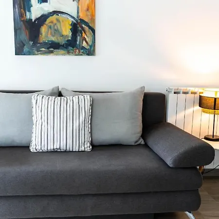 New Cosy With Private Parking Appartamento *