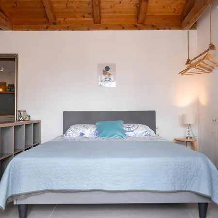 New Cosy With Private Parking Appartamento