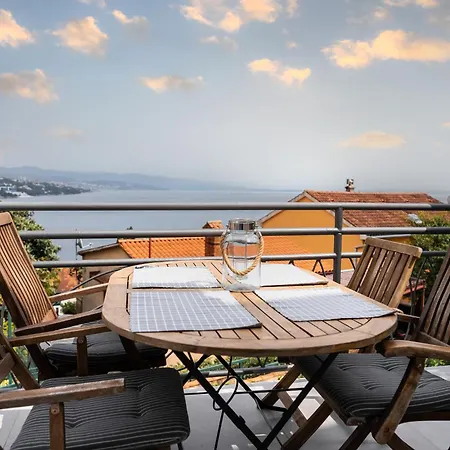 New Cosy With Private Parking Apartment *