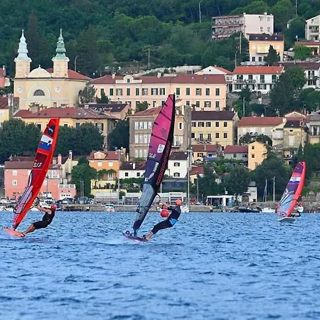 New Cosy With Private Parking * Abbazia