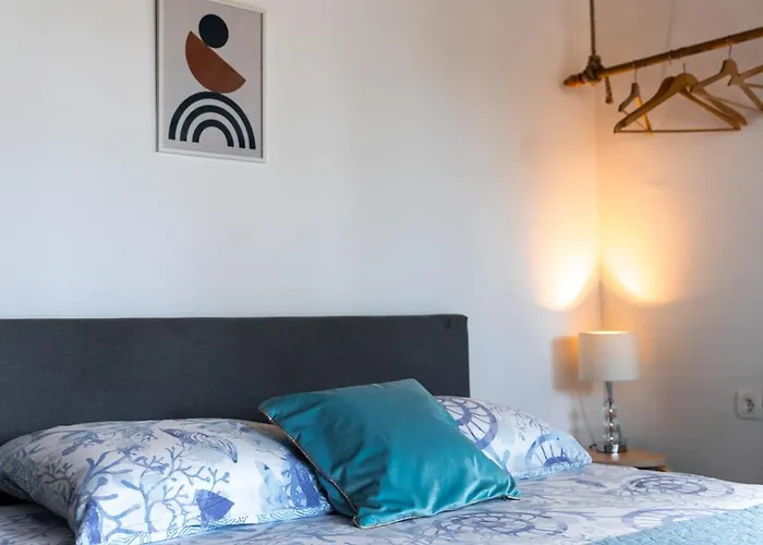 New Cosy With Private Parking Apartman Opatija